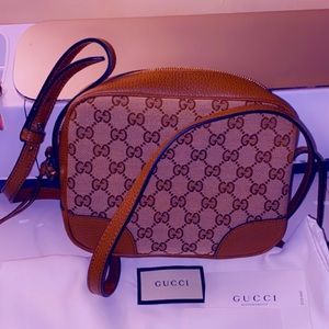 Brand New, Never Worn Gucci Crossbody HandBag